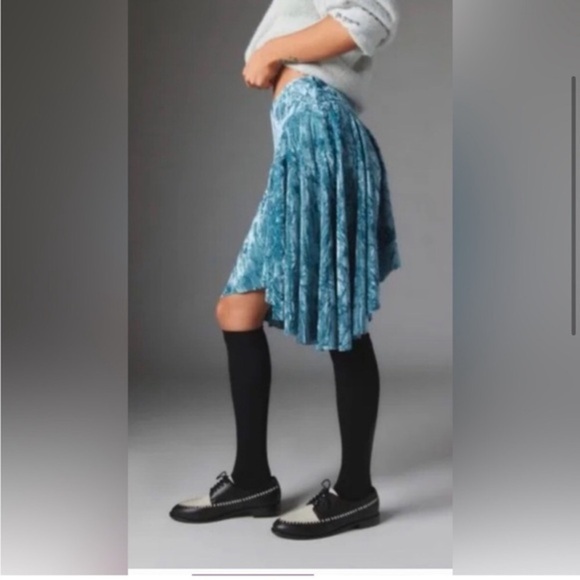 Silence + Noise UO Willa blue teal Crushed Velvet asymmetrical skirt size M new - Picture 5 of 6